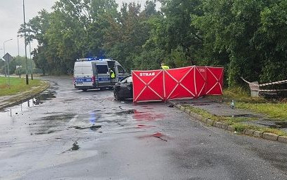 Śmiertelny wypadek w Legnicy. Nie żyje kierowca