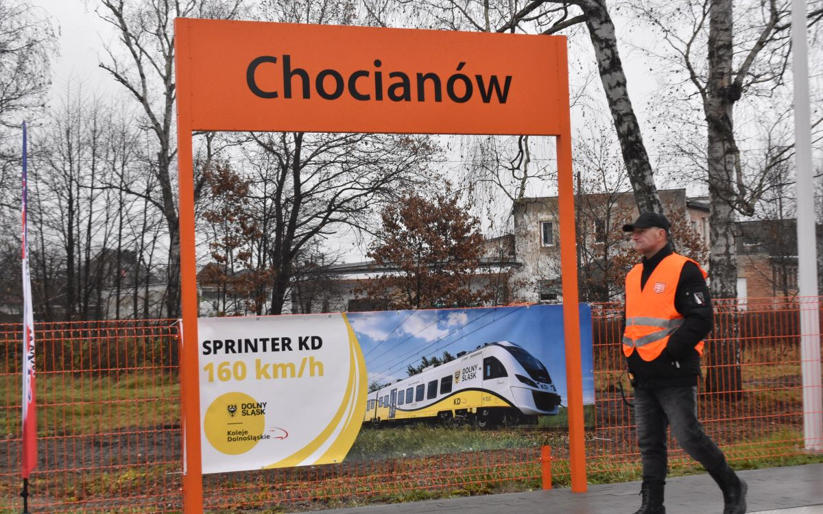 Chocianów rewitalizuje dawny dworzec. Ruszyły prace