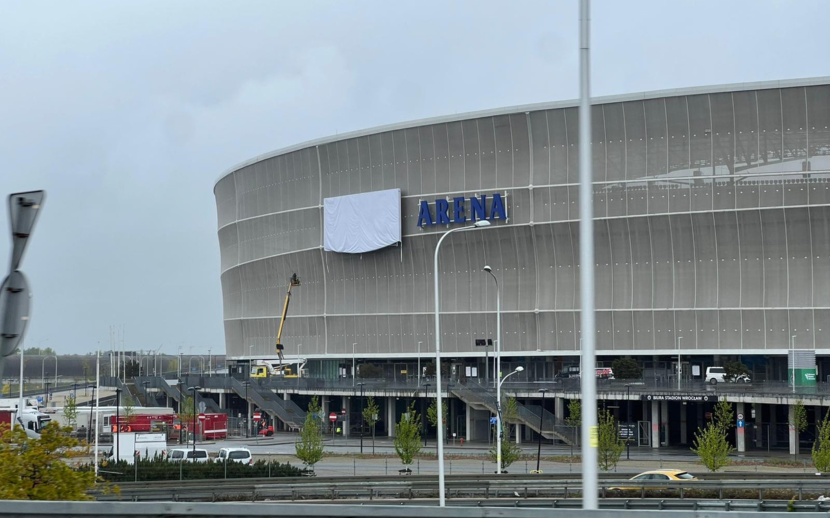 Wrocławski stadion zmienia nazwę i szatę graficzną