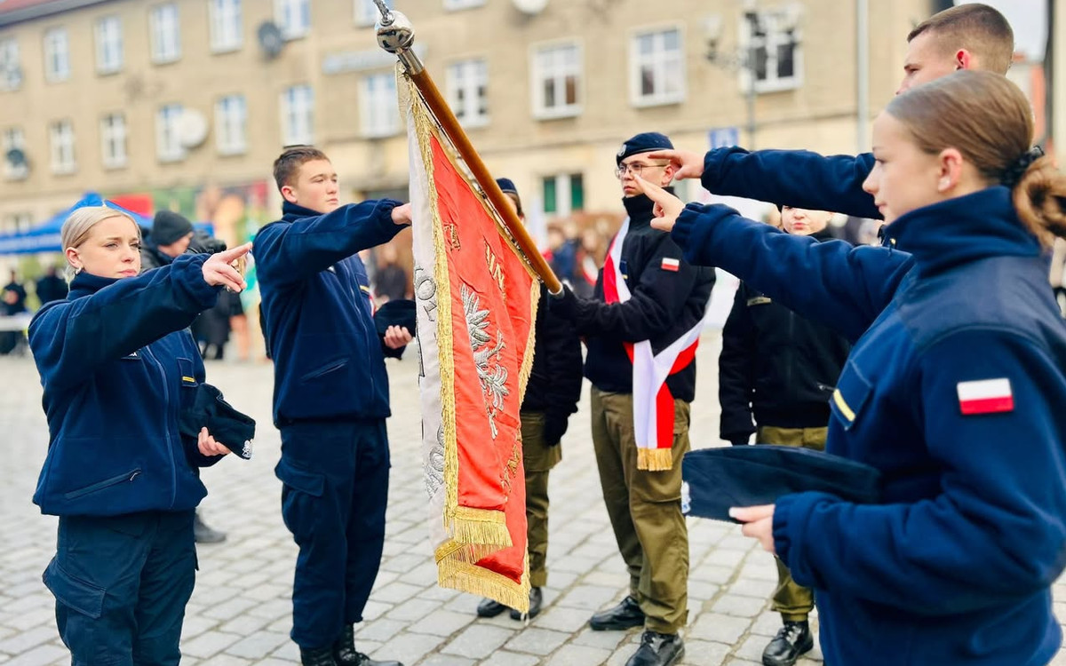 Kadeci ZSP Ziębice złożyli ślubowanie. Ważny dzień dla klasy mundurowej