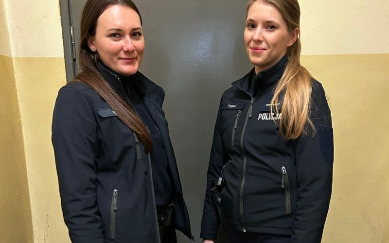 Policjantki zareagowały błyskawicznie. Weszły siłowo do mieszkania