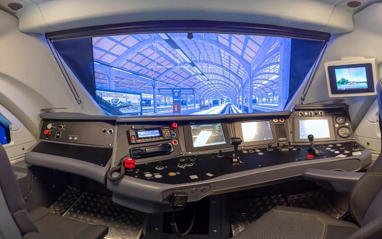 Koleje Dolnośląskie grają z WOŚP! Wylicytuj szkolenie na symulatorze lub podroż pociągiem!