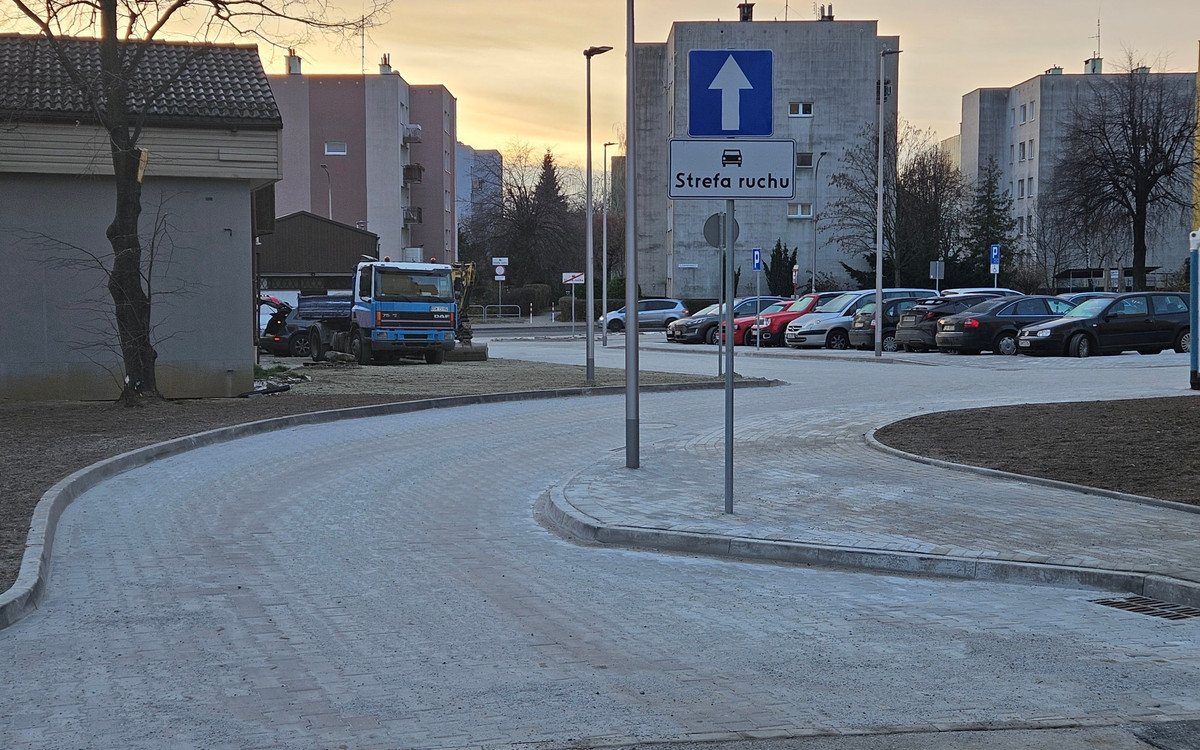 Świdnica z nowym parkingiem na Osiedlu Młodych