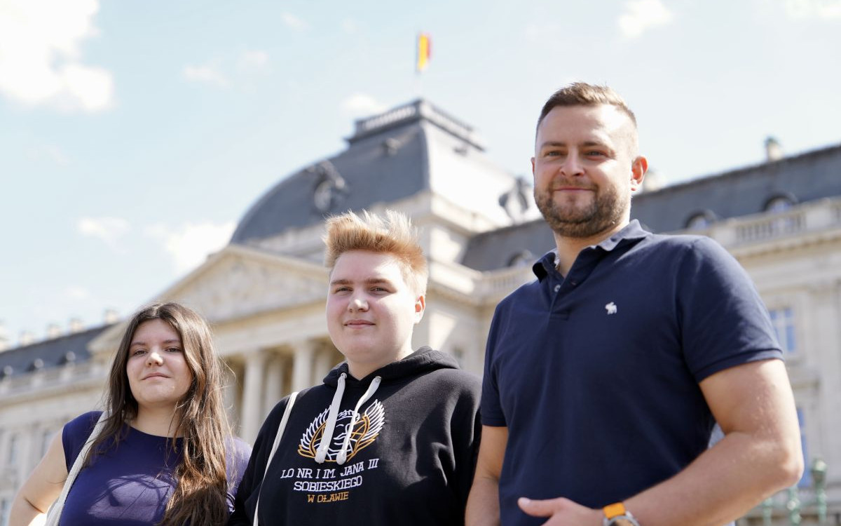 Młodzi Dolnoślązacy w sercu Europy – laureaci konkursu odwiedzili Brukselę