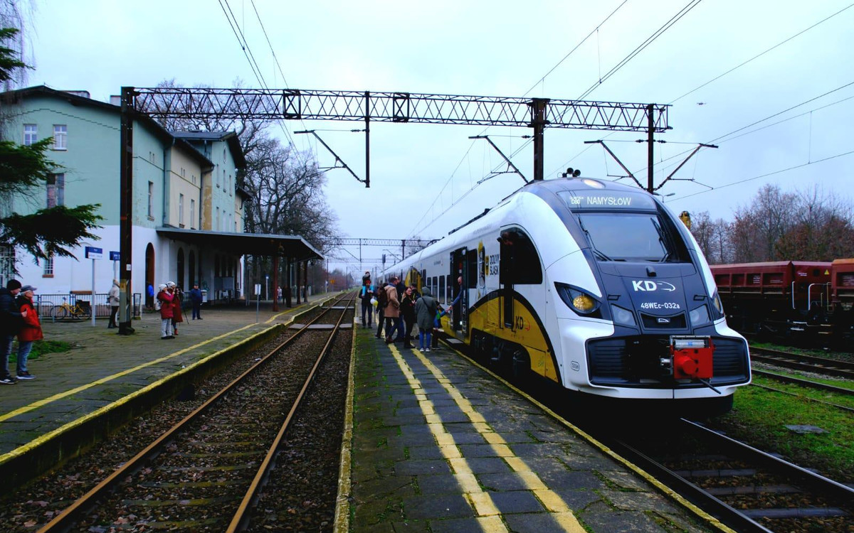 Nowy rok przywitajcie w podróży! KD wydłuża czas biletu weekendowego!