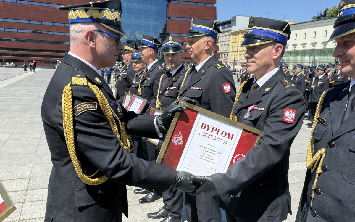 Bolesławiecka Straż Pożarna wyróżniona. Pomoc, wsparcie i troska o mieszkańców