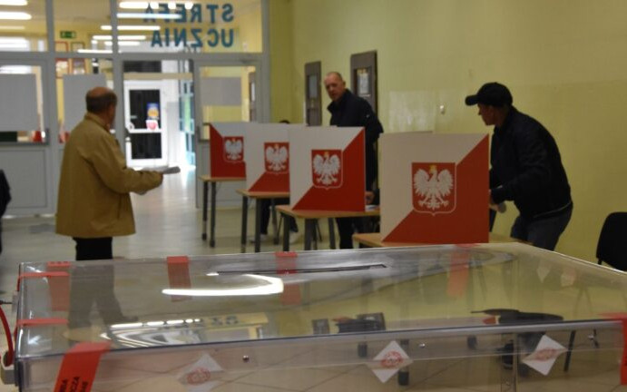Biją się o wójta. Kielan zaprasza Grabowskiego do debaty