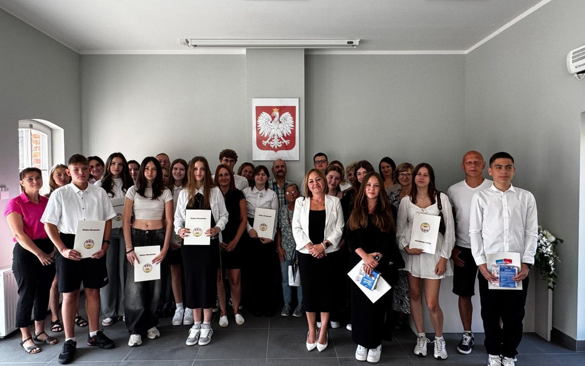 Nagrody burmistrza dla najzdolniejszych uczniów gminy Chocianów