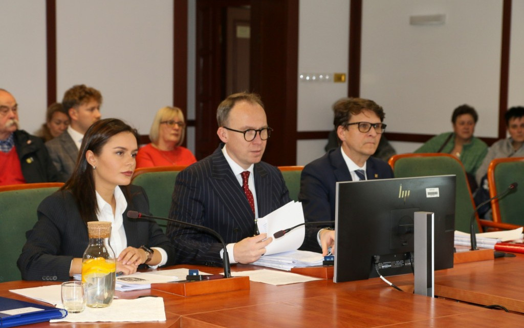 Podwyżka wynagrodzenia dla rodzin zastępczych w Legnicy