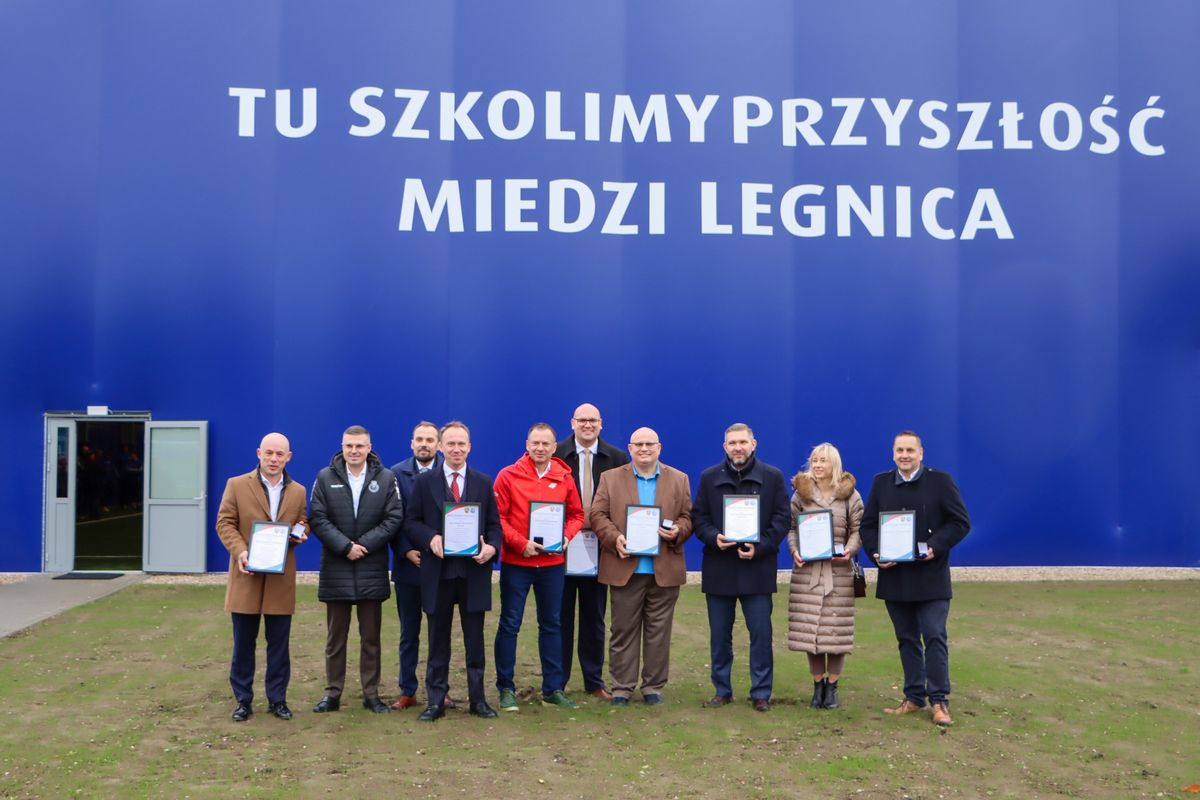 miedzlegnica.eu
