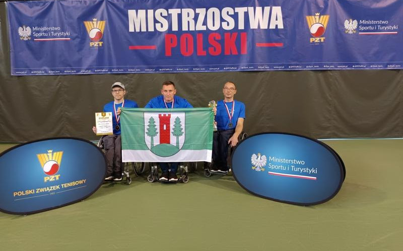 Turniej tenisa ziemnego na wózkach. Sukces Aktywnych