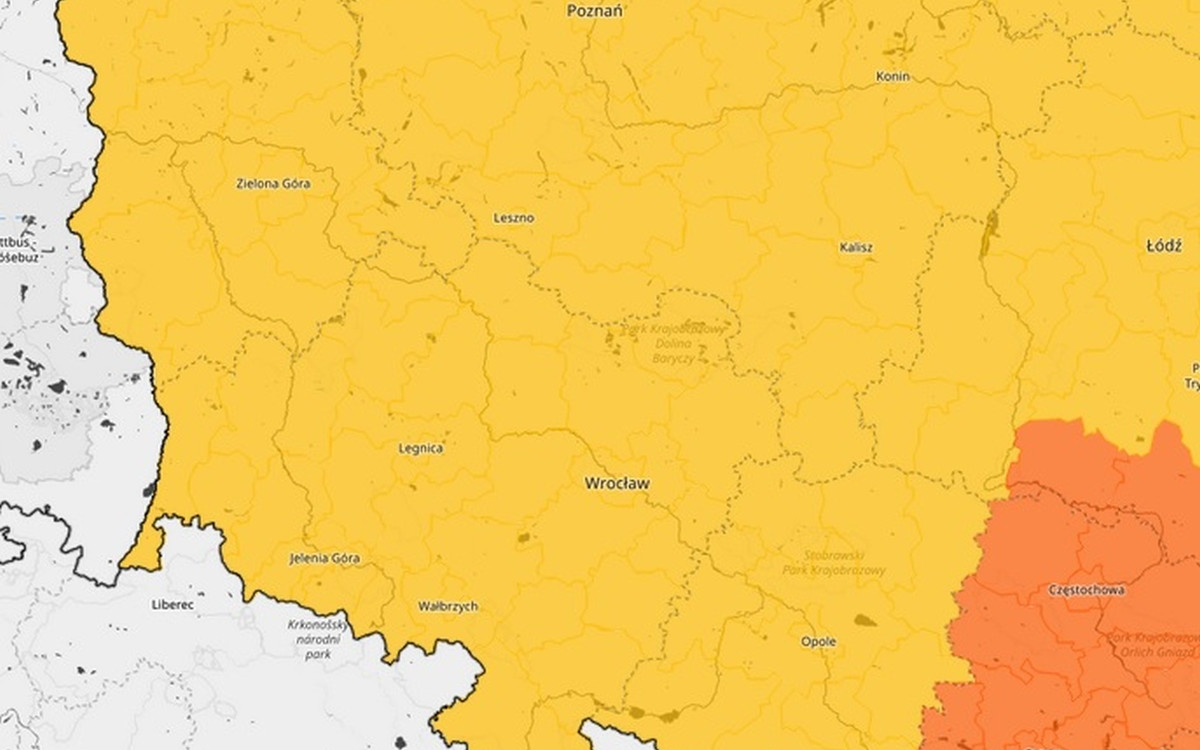 Pogoda nas nie rozpieszcza. Alert dla całego Dolnego Śląska. Idą burze!