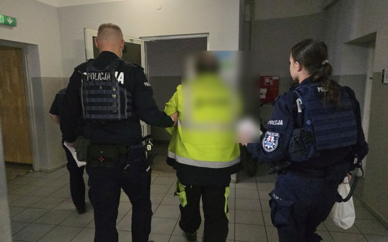 Policjanci rozbili grupę kradnącą olej napędowy z firmowych cystern