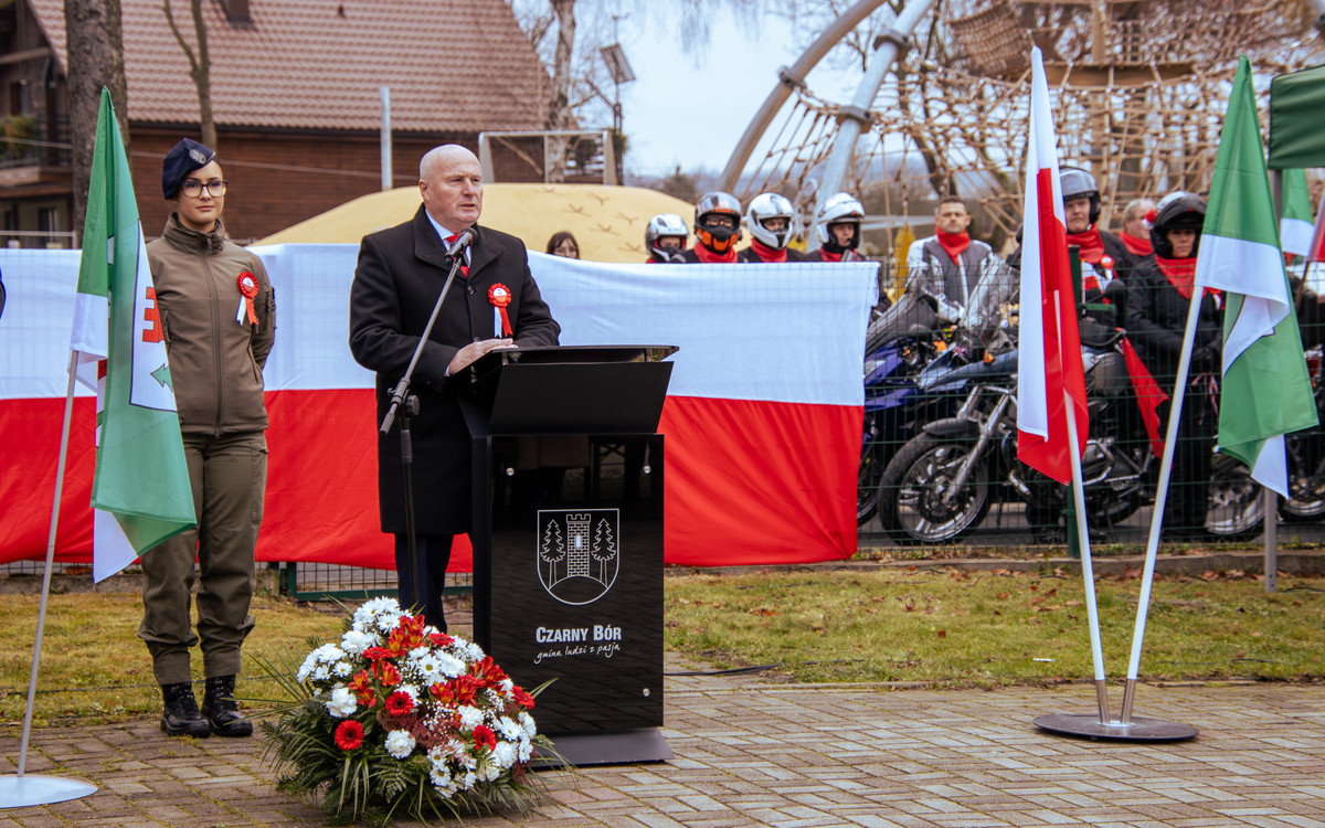 Mieszkańcy Czarnego Boru uczcili 107. rocznicę odzyskania niepodległości!
