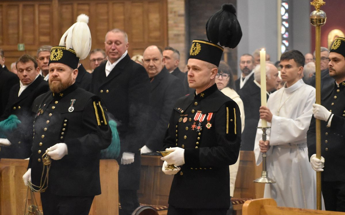Uroczysta msza święta w intencji górników polskiej miedzi